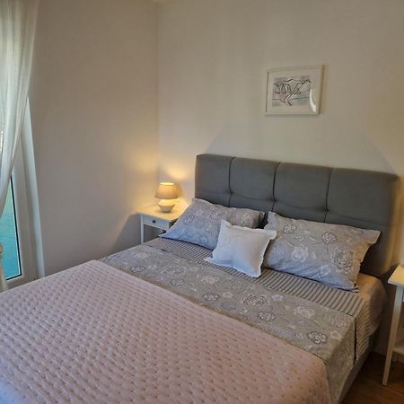 Apartman River Breeze โอมิช ภายนอก รูปภาพ