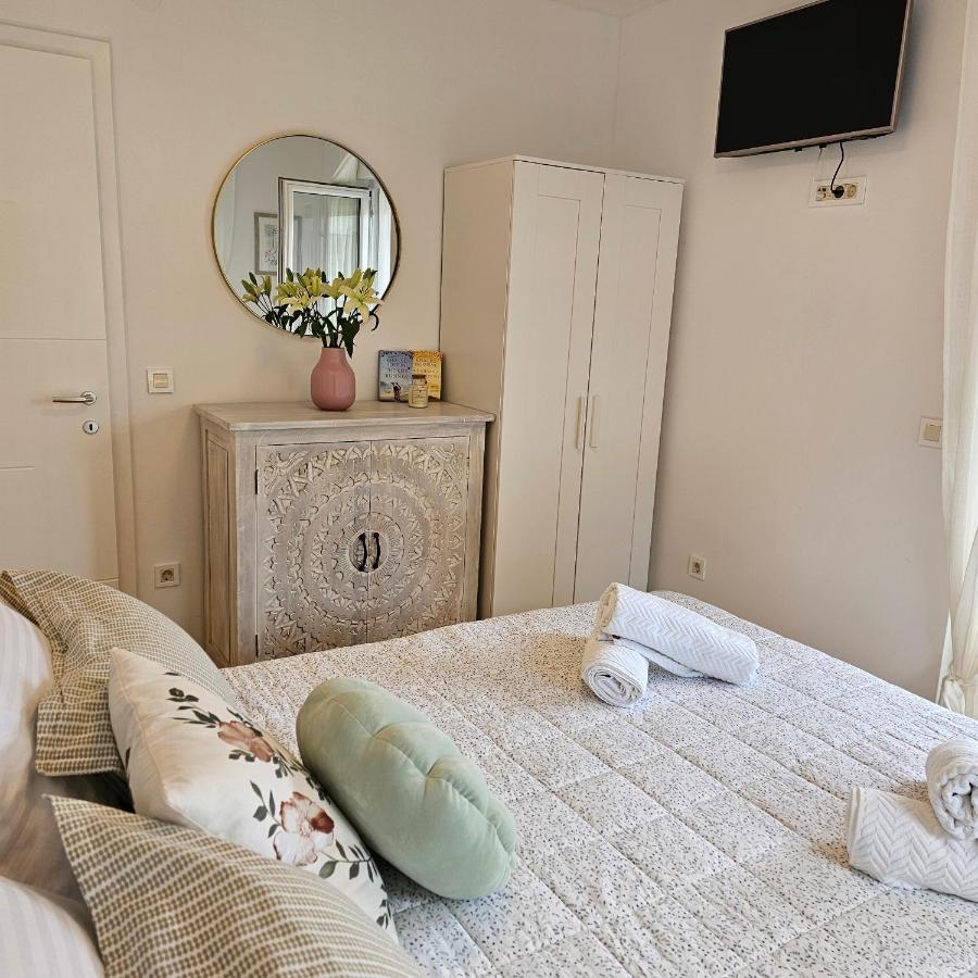 Apartman River Breeze โอมิช ภายนอก รูปภาพ